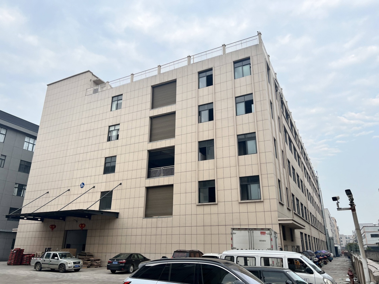 Ceramic Candle Container Production Facility